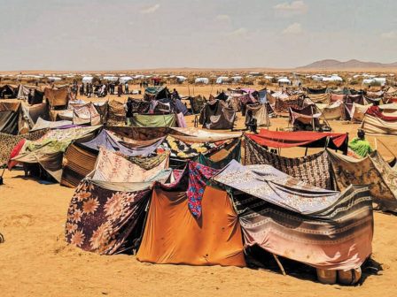 soudan-o-skoteinos-rolos-ton-emiraton-kai-tis-dysis-stin-anthropistiki-katastrofi-366648