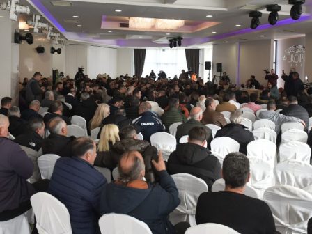 syskepsi-blokon-klimakosi-ton-kinitopoiiseon-apofasisan-oi-agrotes-ti-tha-kanoun-me-to-kleisimo-ton-dromon-stis-giortes-369752