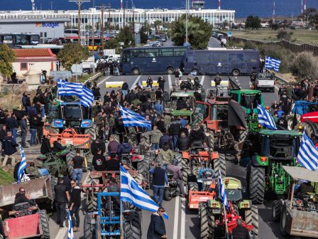 epicheirimatiki-synantisi-tis-pkm-me-indous-epangelmaties-gia-synergasia-ston-agrodiatrofiko-tomea-368928