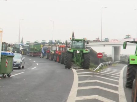 kinitopoiiseis-imera-anadiataxis-gia-ti-dielefsi-ton-ekdromeon-eikona-apo-ta-megala-bloka-370115