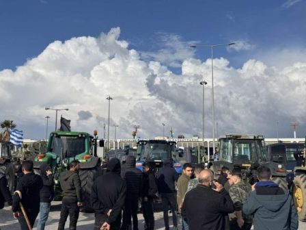 k-tsiaras-1575-ekat-evro-se-131-000-agrotes-gia-to-metro-23-sevasti-i-diamartyria-ochi-oi-akraies-syberifores-368993