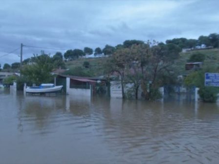 saronei-ti-chora-i-kakokairia-byron-plimmyres-se-megara-nea-peramo-kai-mandra-368708