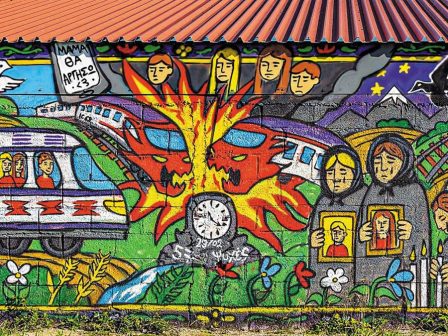 sygkinei-to-gkrafiti-gia-ta-tebi-ston-pyrgeto-368418