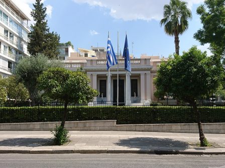 aftoi-einai-oi-25-agrotes-pou-tha-synantisei-o-prothypourgos-kleinoun-to-mesimeri-oi-komvoi-baras-siatistas-kai-filota-371151