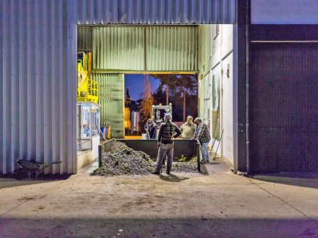 elaiolado-perimenoun-tous-agorastes-tous-ta-kala-ladia-prosdokontas-ypsiloteres-times-375155