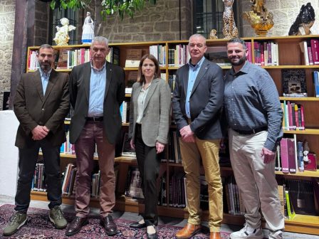 ependysi-387-ekat-evro-tis-elita-a-e-sti-naousa-376575