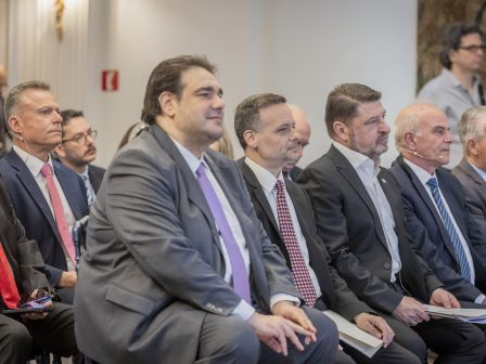 i-exypni-aftodioikisi-sto-proskinio-kainotomia-psifiakes-lyseis-kai-viosimi-anaptyxi-sto-1o-synedrio-gia-tous-dimous-379825