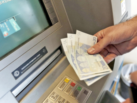 Τι πληρώνεται έως τέλος Σεπτεμβρίου και τι γίνεται με τα «ξεχασμένα» από το 2018